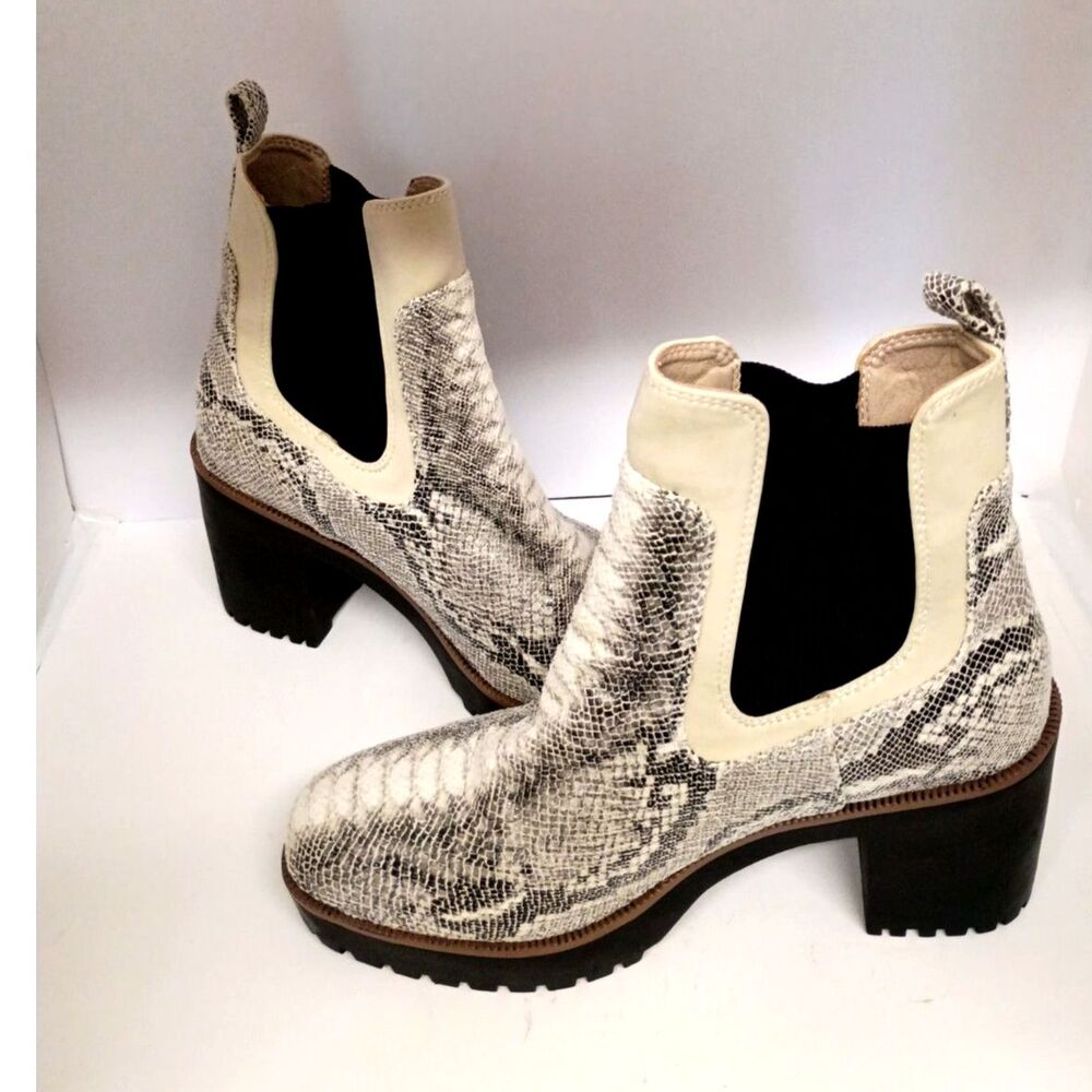 Snakeskin  Boots 8.5 • NWOT • Western Boho • Y2K Reptile Print • Festival Chic